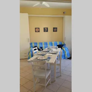 Centrally Located By Harbour With Elevator Appartamento Sanremo